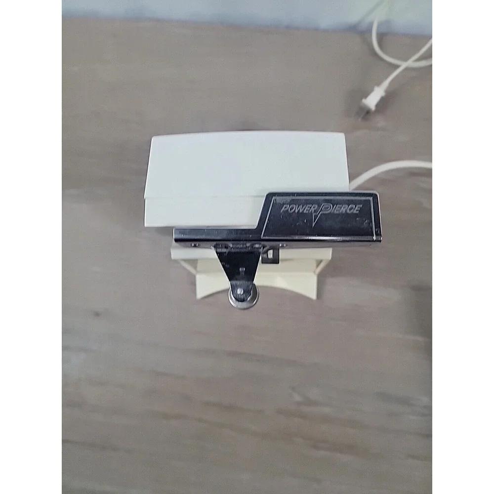 Vintage Sunbeam Cream Power Pierce Can Opener Knife Sharpener Model 05311‎